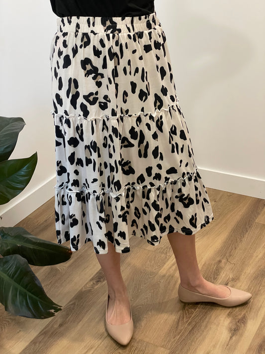 Amara Floral Tiered Midi Skirt in Leopard Cream