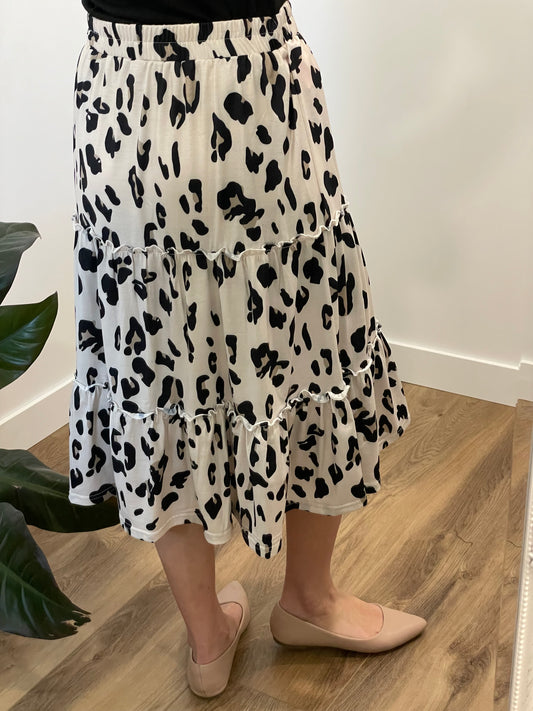 Amara Floral Tiered Midi Skirt in Leopard Cream