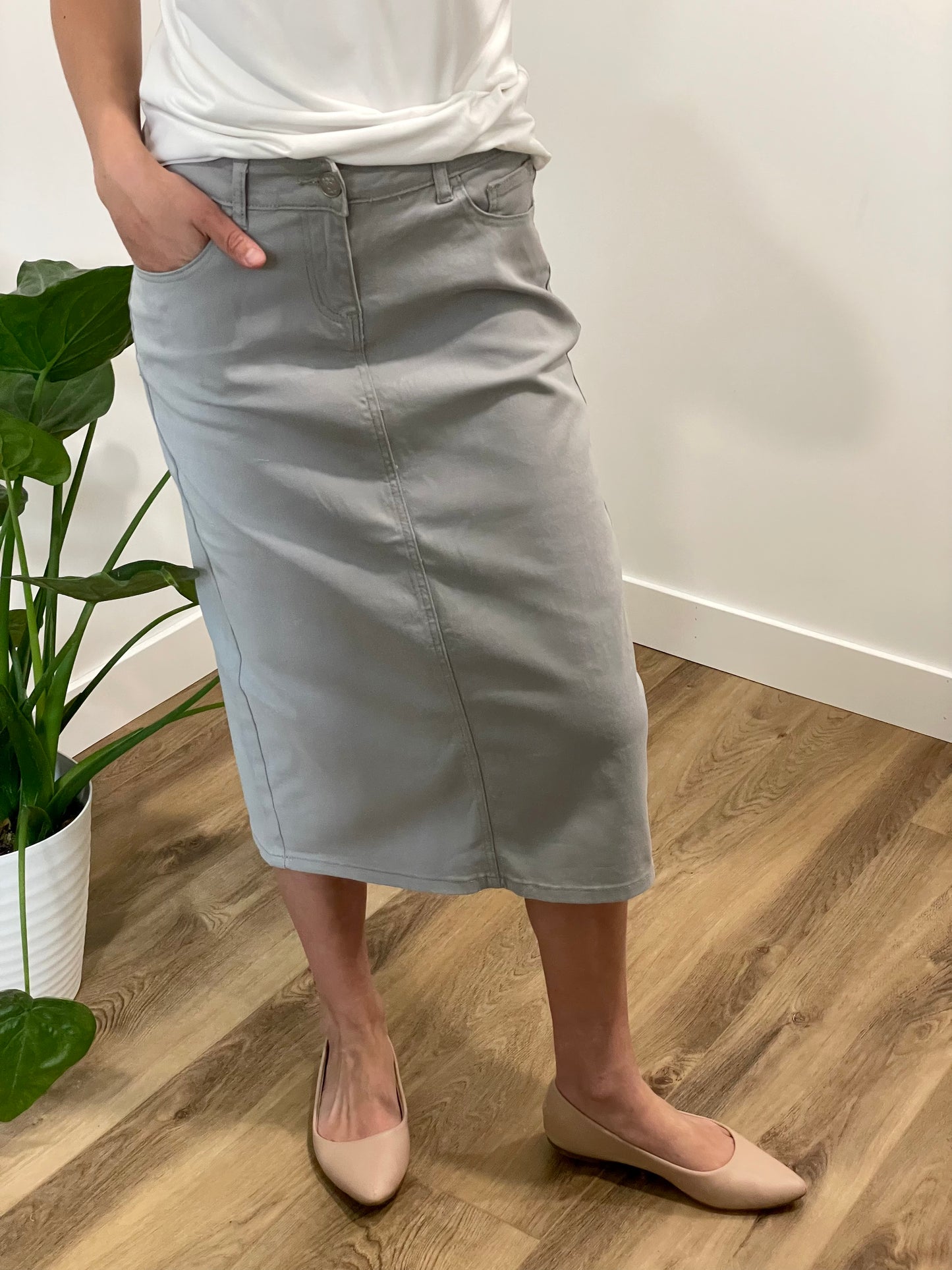 Remi Ultimate Gray Midi Skirt 29 inches long - Ladies & Lavender Boutique