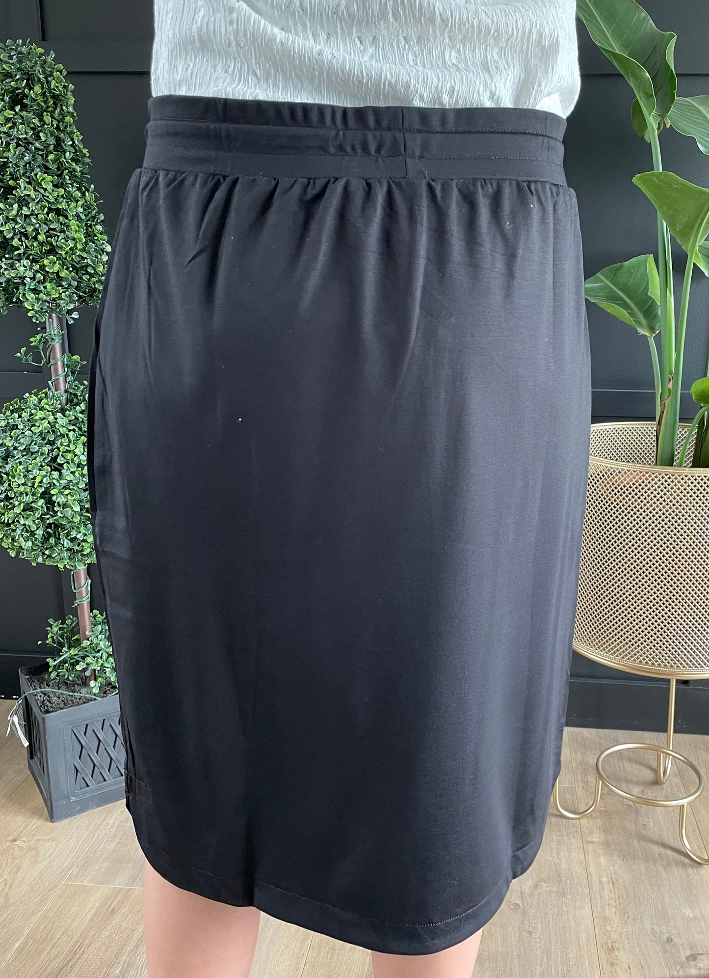 "Sarah" Skirt in Black - Ladies & Lavender Boutique