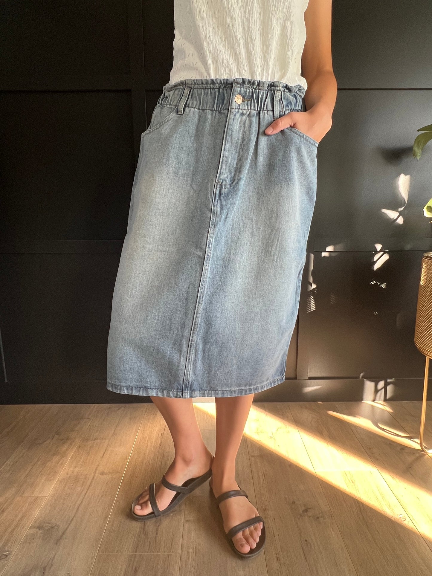 "Ariana" Elastic Wasit Denim Skirt - Ladies & Lavender Boutique