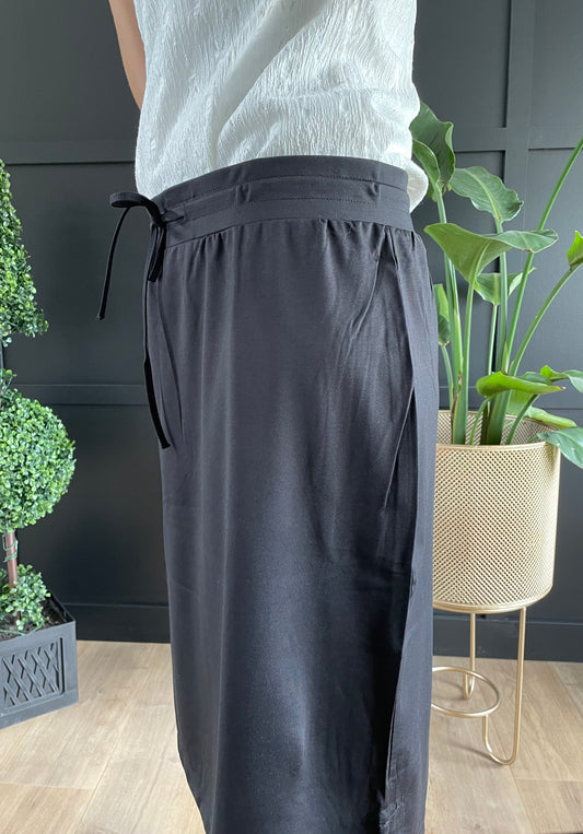 "Sarah" Skirt in Black - Ladies & Lavender Boutique