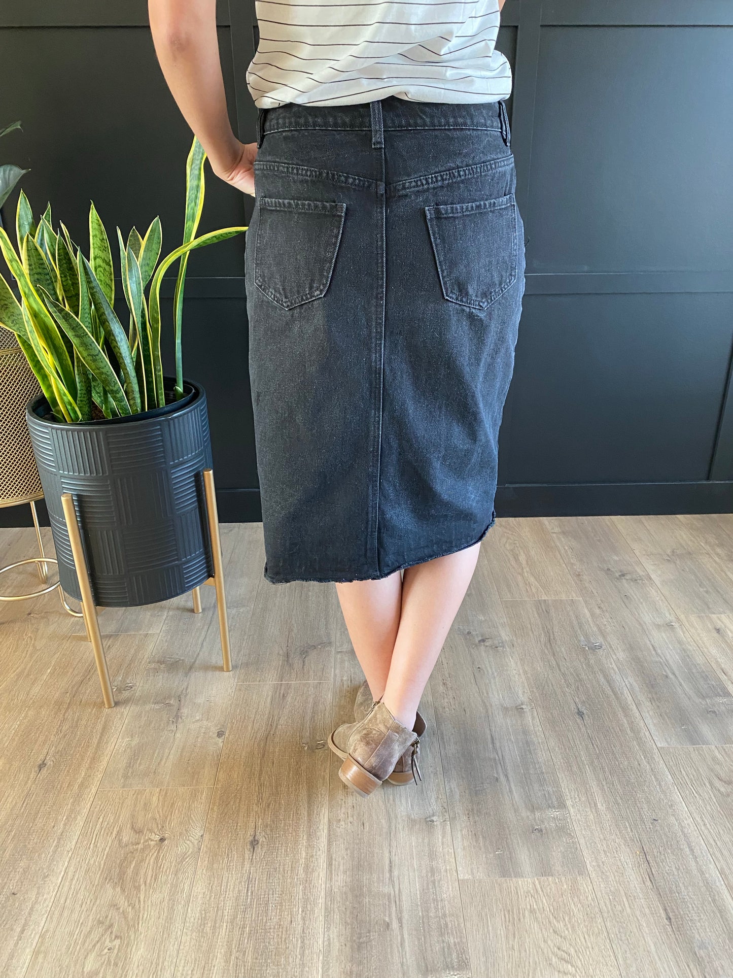 "Aurora" A-Line Calf Length Denim Skirt in Black - Ladies & Lavender Boutique
