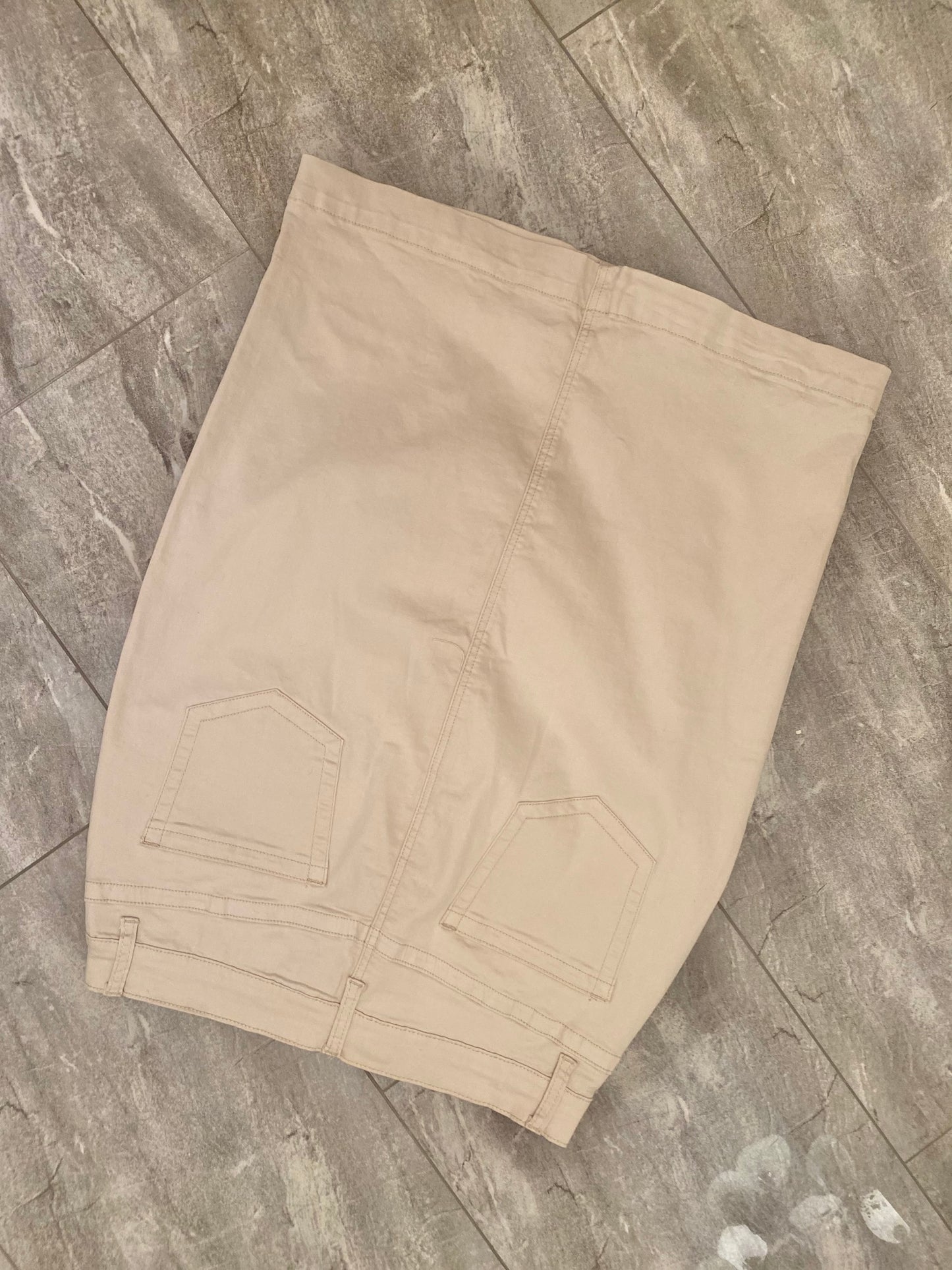 "Brooklyn" in Natural - Ladies & Lavender Boutique