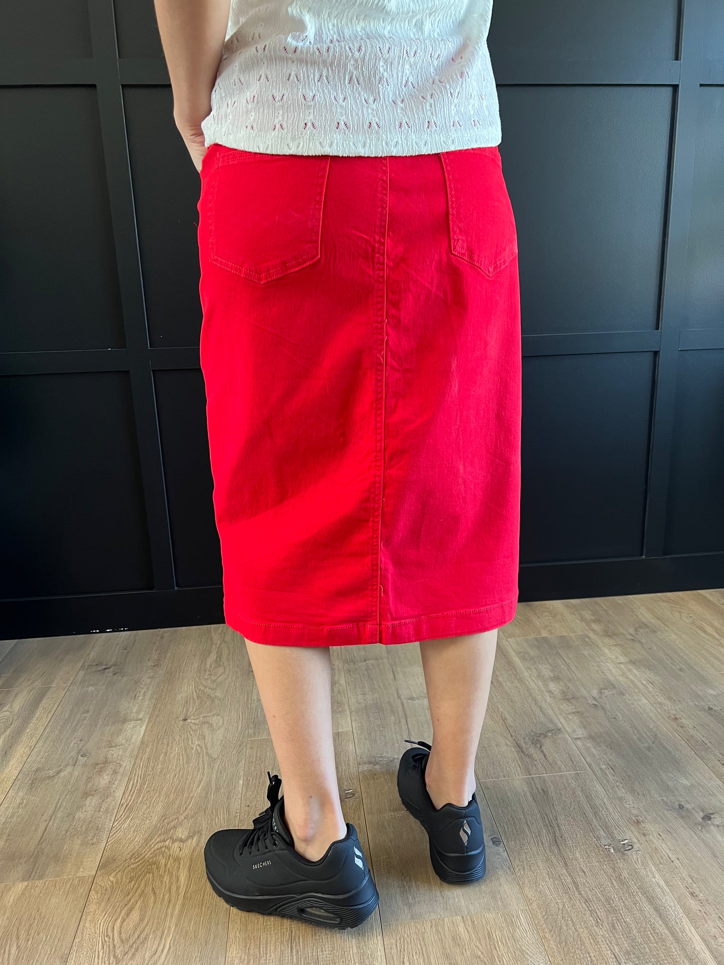 "Layla" in Fire Red - Ladies & Lavender Boutique