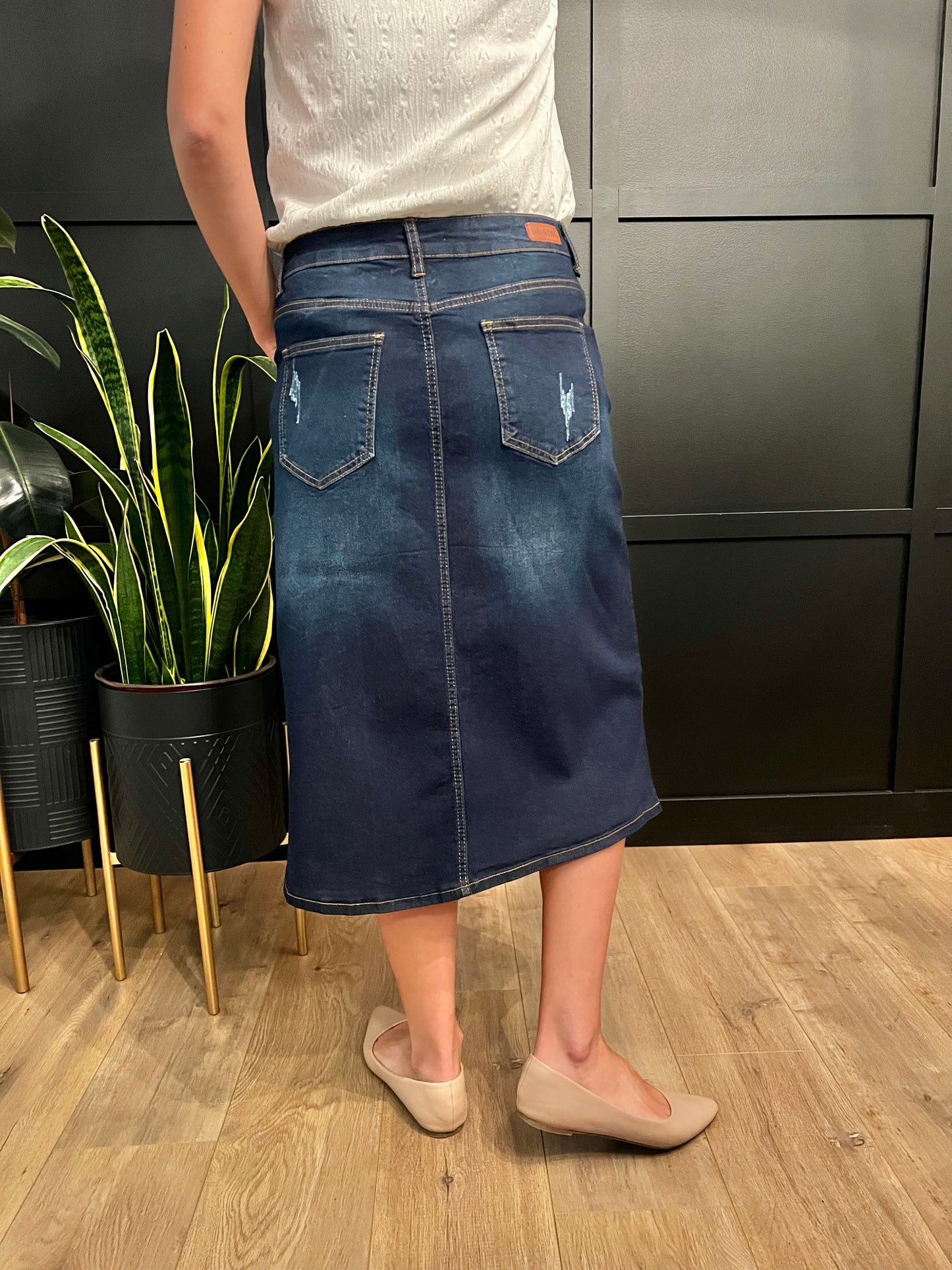 "Lydia" A-Line Denim Skirt in Dark Indigo Wash - Ladies & Lavender Boutique