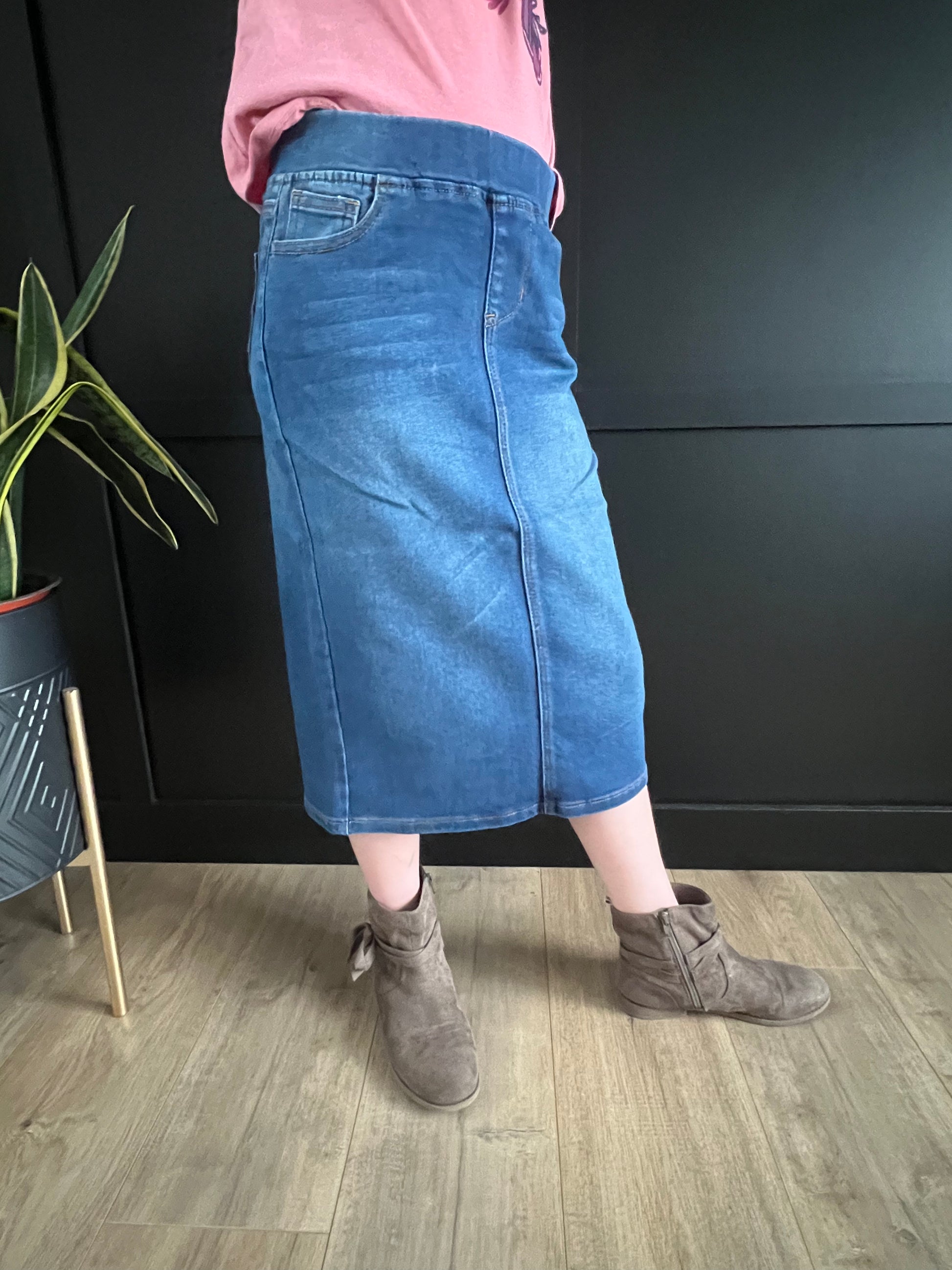 Caroline Girls Denim Mid Length Skirt with Elastic Waistband – Ladies &  Lavender Boutique