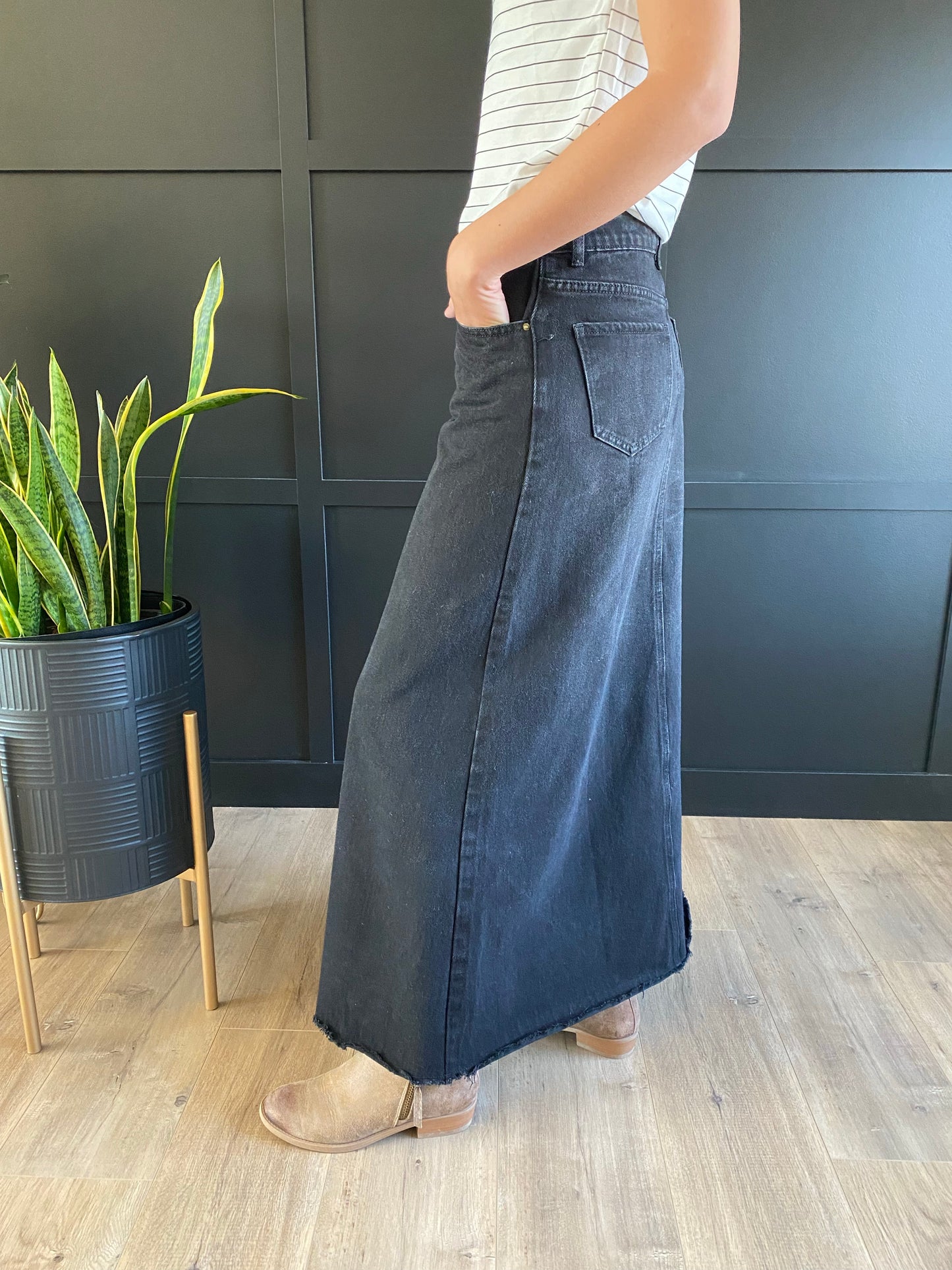 "Aurora" A-Line Long Denim Skirt in Black - Ladies & Lavender Boutique