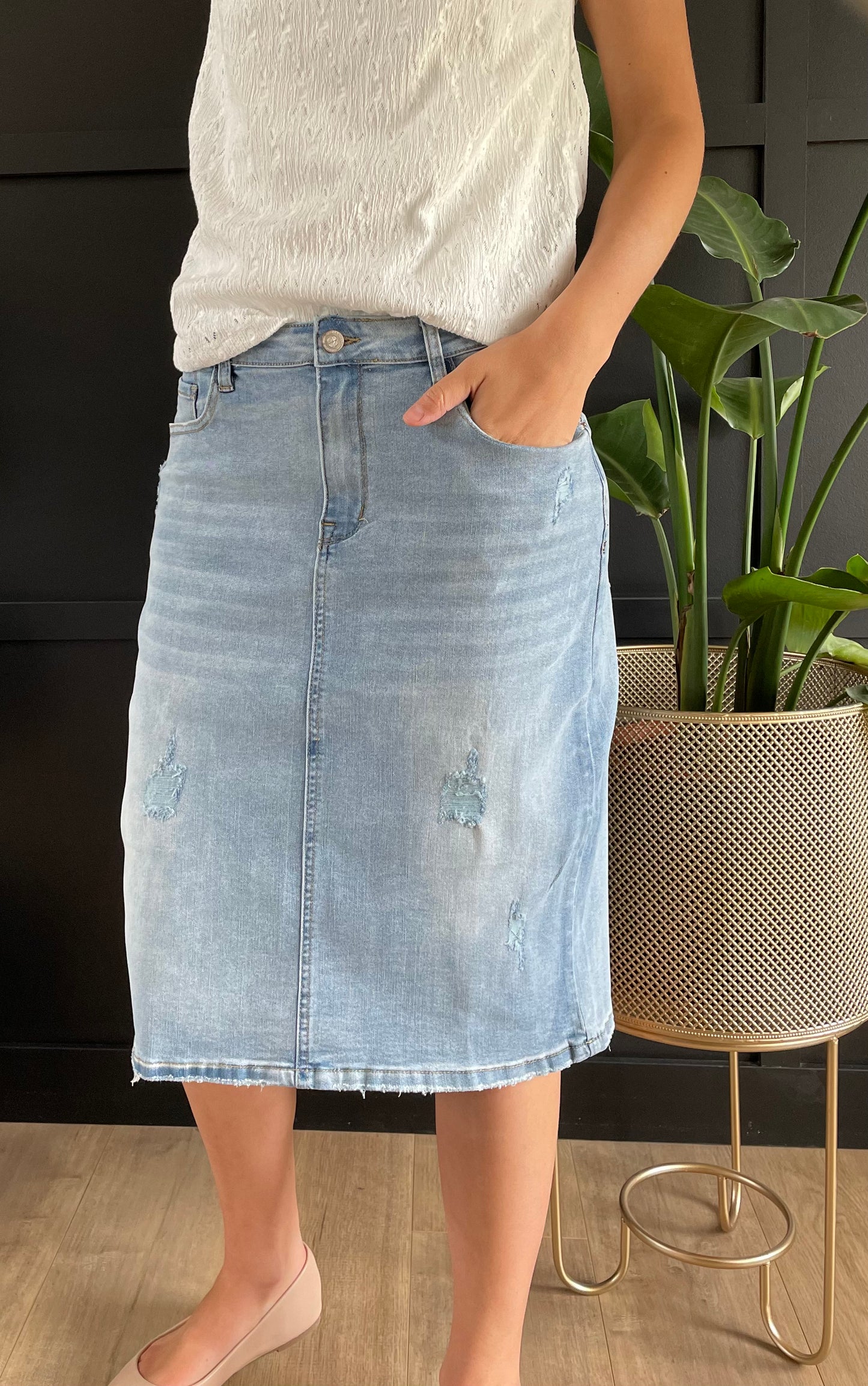 "Savannah" Distressed Denim Skirt in Light Wash - Ladies & Lavender Boutique