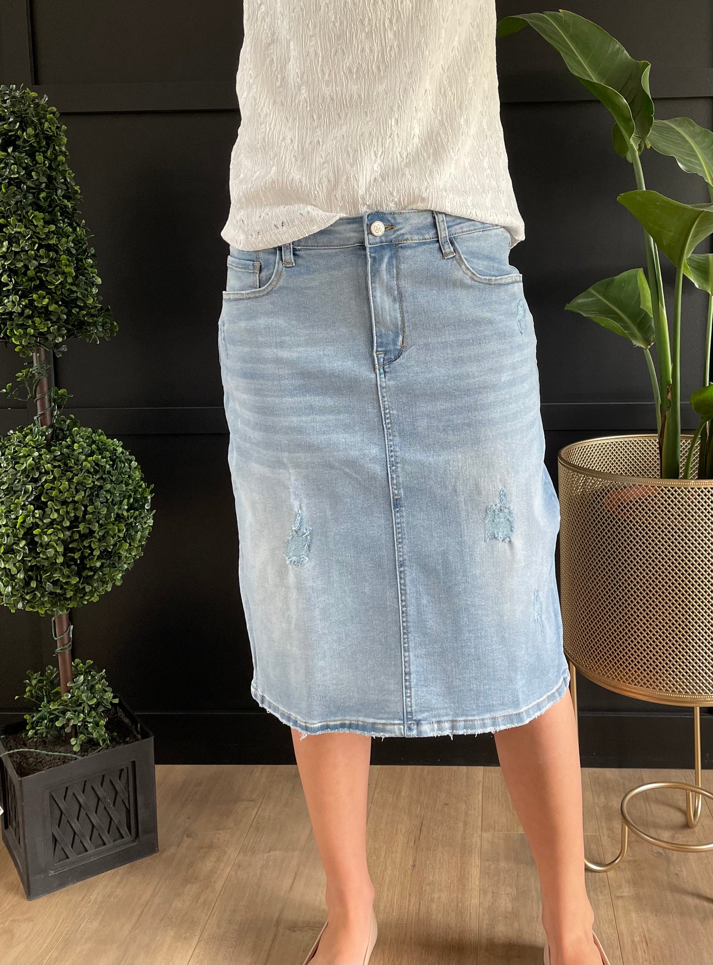 Savannah Distressed Denim Skirt in Light Wash Ladies Lavender Boutique