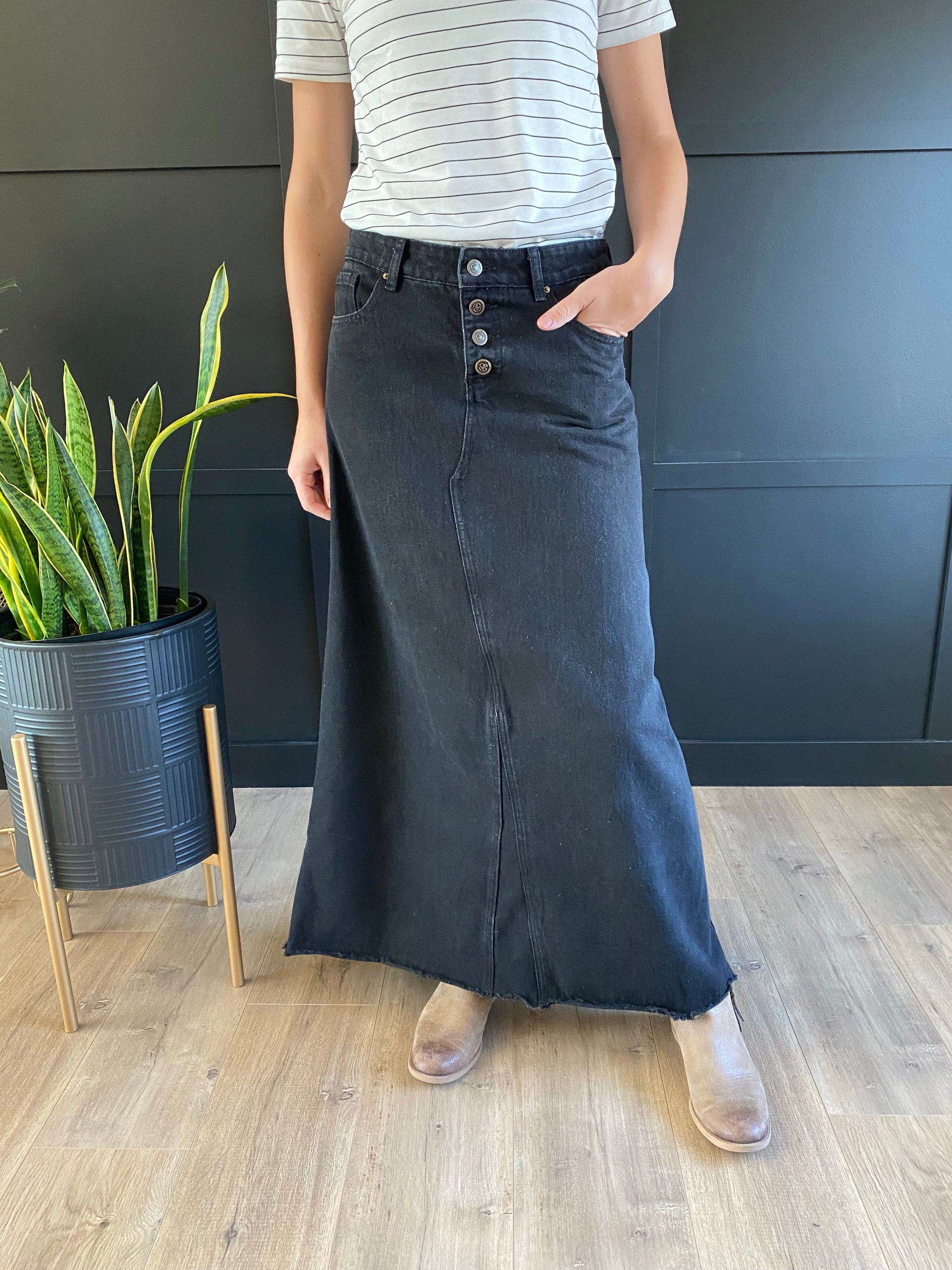 "Aurora" A-Line Long Denim Skirt in Black - Ladies & Lavender Boutique